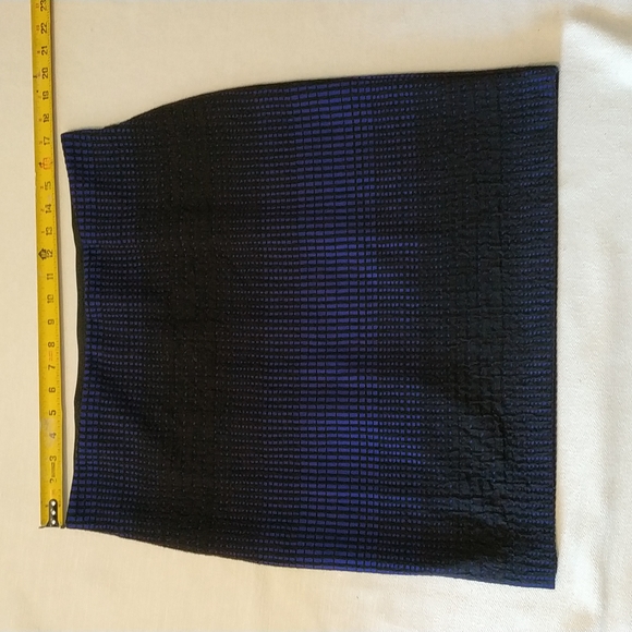 Studio point summer skirt with stunning cobalt blue and black details. Size XL - Picture 7 of 8